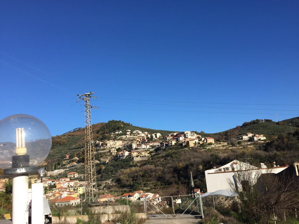 B&B Claro De Luna Tovo San Giacomo Luaran gambar